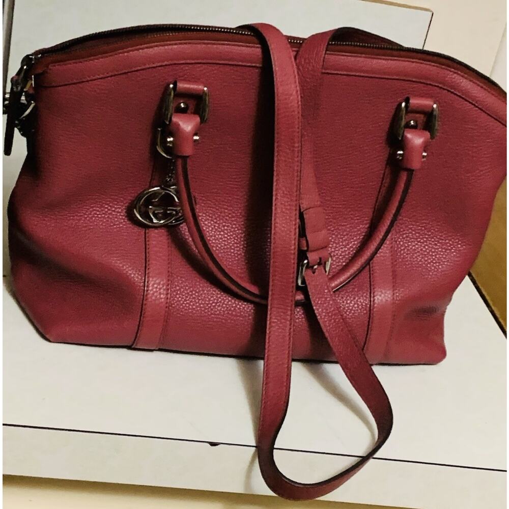 Gucci #341503 Convertible Dome Pebbled Leather Burgundy 2way Tote Bag with Charm - Picture 2 of 11